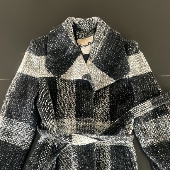 MICHAEL Plaid Coat - Picture 2 of 4